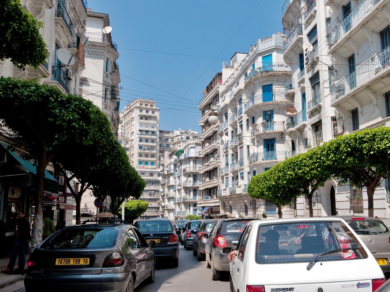 découvrez l’algérie, un pays riche en histoire, paysages variés, et culture fascinante. explorez ses sites touristiques, sa gastronomie et sa diversité culturelle unique en afrique du nord.