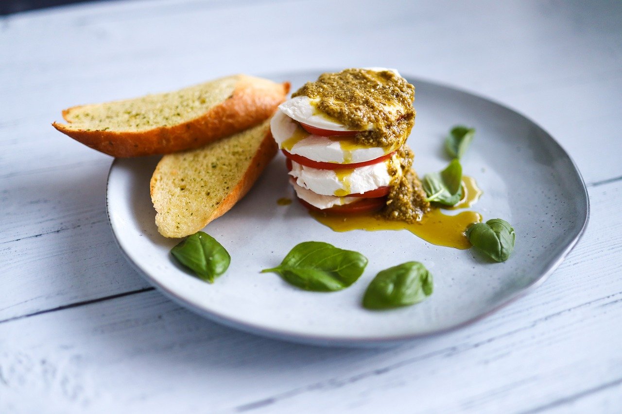 découvrez l'éco-gastronomie, une approche qui marie saveurs naturelles et respect de l'environnement. apprenez à savourer des plats savoureux tout en privilégiant des ingrédients durables et locaux, pour une alimentation saine et éthique.