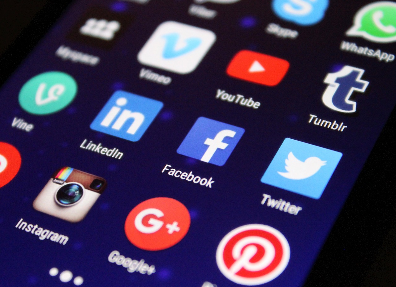 découvrez l'importance de la couverture médiatique, son impact sur l'opinion publique et comment elle façonne les actualités et les tendances en france et dans le monde.