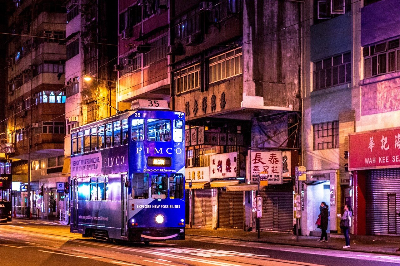 découvrez les meilleurs hôtels à hong kong pour un séjour inoubliable. que vous recherchiez un luxe moderne, un confort abordable ou un charme local, trouvez l'hébergement parfait au cœur de cette métropole vibrante. profitez des vues imprenables, de la cuisine délicieuse et de l'hospitalité exceptionnelle qui font de hong kong une destination incontournable.