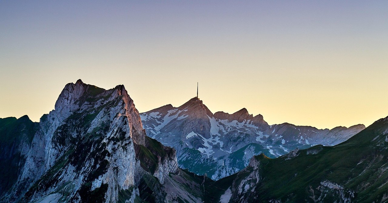 découvrez le monde de l'aventure : conseils, récits inspirants et idées d'expéditions pour vivre des expériences uniques et inoubliables. préparez-vous à sortir de votre zone de confort !