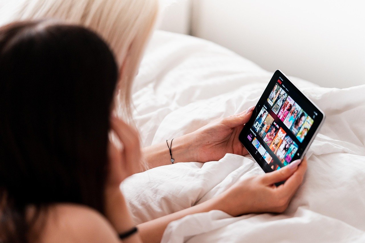 découvrez l'univers de netflix, la plateforme de streaming incontournable qui propose une vaste sélection de films, séries et documentaires pour tous les goûts. profitez d'un divertissement sans fin, que ce soit des productions originales primées ou les derniers succès du box-office. abonnez-vous dès maintenant et plongez dans le monde du binge-watching !