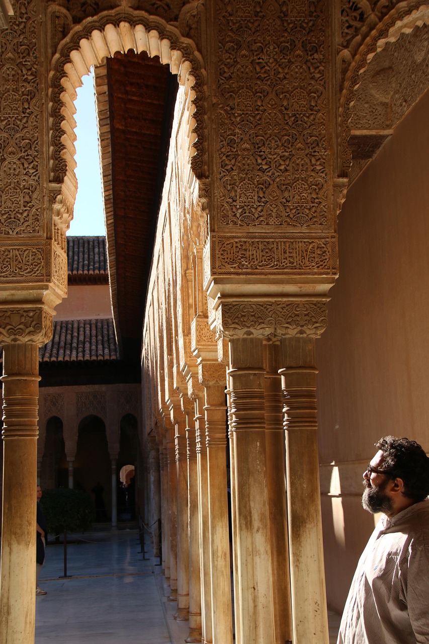 découvrez notre guide de voyage complet pour varsovie, avec les meilleures attractions, conseils pratiques, hébergements et restaurants pour un séjour inoubliable.