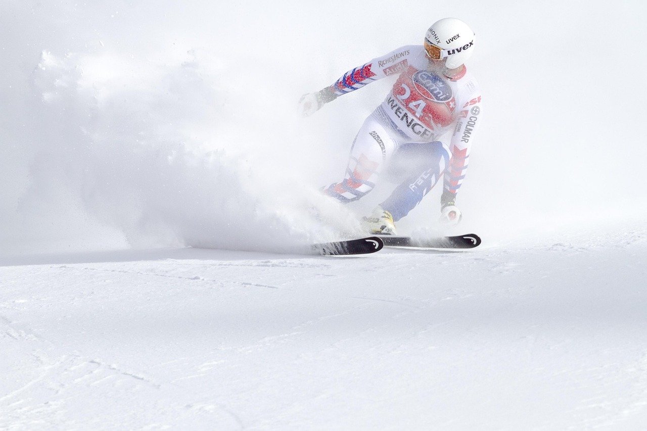 découvrez le plaisir inégalé du ski avec nos conseils, astuces et destinations incontournables pour dévaler les pistes en toute sécurité. préparez-vous pour une aventure glaciale et remplie d'adrénaline !