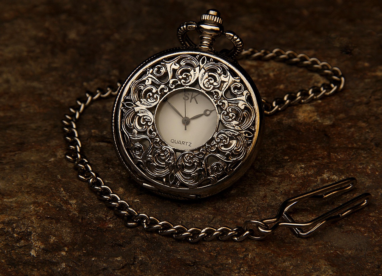 découvrez notre sélection de montres élégantes et tendance pour tous les styles et toutes les occasions. trouvez la montre parfaite pour sublimer votre poignet et compléter votre look.