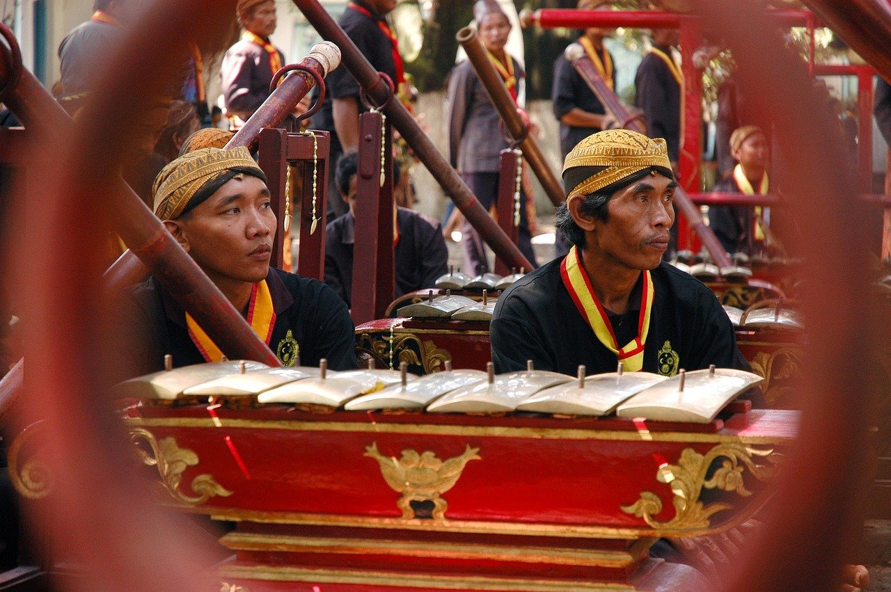 découvrez l'harmonie entre la nature et les traditions à travers des récits captivants, des pratiques culturelles ancestrales et des expériences authentiques qui célèbrent la beauté et la richesse de notre environnement.