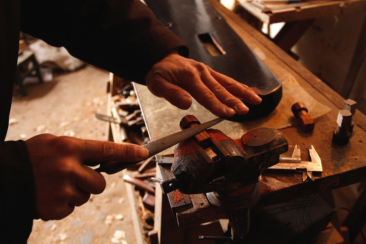 découvrez l'univers des artisans, où la passion pour le savoir-faire se mêle à l'authenticité. explorez des créations uniques et soutenez les talents locaux qui donnent vie à l'artisanat.