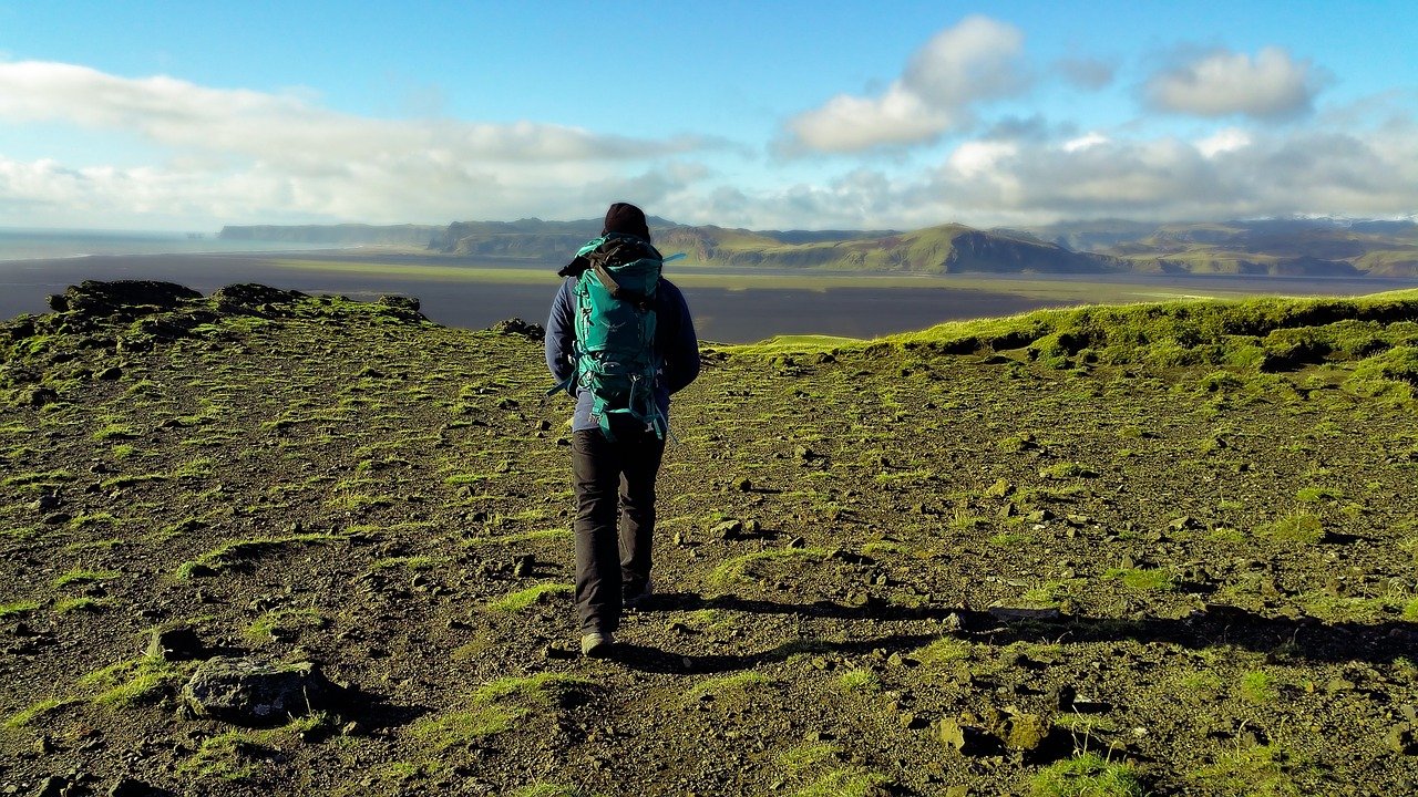 découvrez nos conseils essentiels pour préparer votre sac à dos. que vous partiez en randonnée, en voyage ou pour une journée d'aventure, apprenez à choisir les bons équipements, organiser votre espace et optimiser votre confort. préparez-vous efficacement pour votre prochaine expédition!