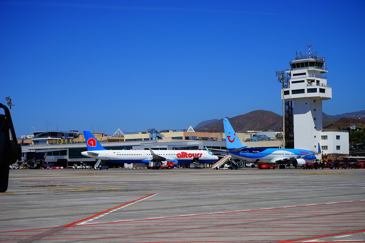 découvrez tenerife, la plus grande des îles canaries : entre plages de sable doré, volcans impressionnants et paysages naturels exceptionnels, vivez une expérience unique de détente et d'aventure sous le soleil.