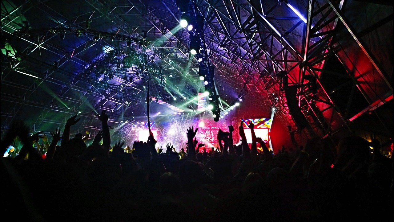 découvrez les meilleures options d'hébergement pour profiter pleinement des festivals de musique. que vous recherchiez un camping convivial, un hôtel confortable ou une location unique, trouvez l'endroit idéal pour vivre des moments inoubliables au rythme des concerts.