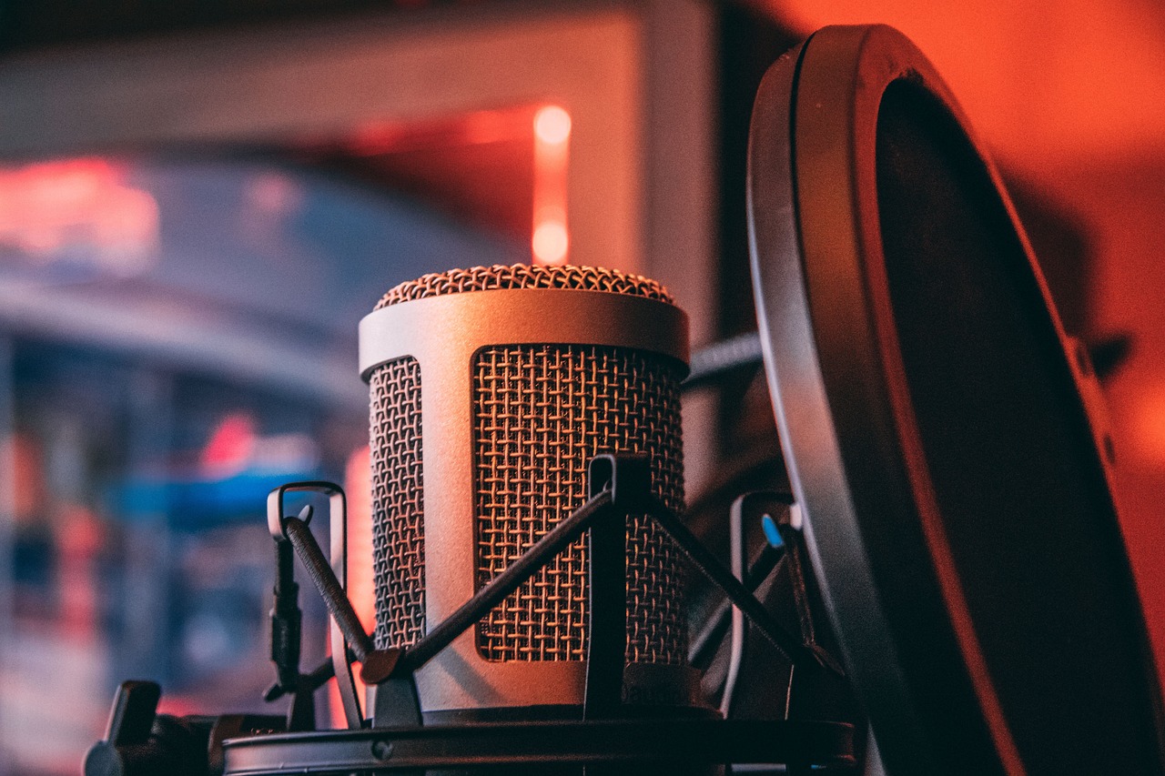 découvrez notre sélection de podcasts captivants : actualités, culture, divertissement et conseils pratiques pour enrichir votre quotidien. écoutez où et quand vous voulez !