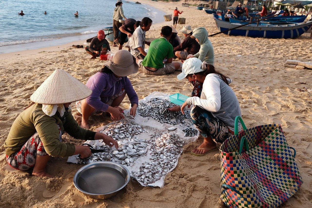 découvrez les traditions fascinantes qui rythment la vie quotidienne à travers le monde. de la gastronomie aux célébrations culturelles, plongez dans un voyage enrichissant qui révèle comment ces coutumes façonnent nos interactions et notre identité.