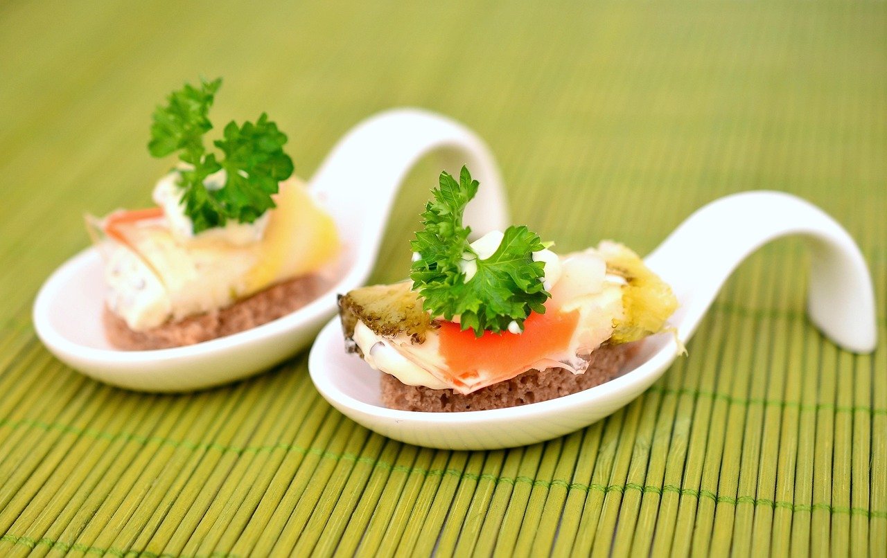 découvrez l'univers fascinant de la gastronomie, où la passion pour la cuisine se mêle à l'art de la présentation. explorez des recettes délicieuses, des techniques culinaires innovantes et les richesses des saveurs du monde entier. réveillez votre palais et laissez-vous inspirer par des chefs renommés et des traditions gastronomiques authentiques.