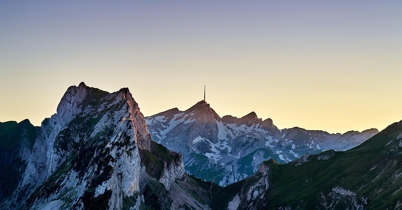 découvrez les meilleures aventures en plein air : randonnées, camping, sports extrêmes et conseils pour vivre des expériences inoubliables en nature.