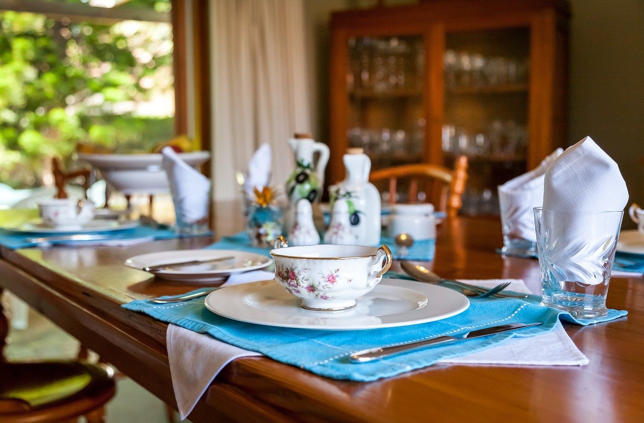 découvrez nos charmantes guesthouses, idéales pour un séjour chaleureux et authentique. profitez d'un cadre paisible, d'un service attentif et de l'hospitalité locale pour une expérience inoubliable.