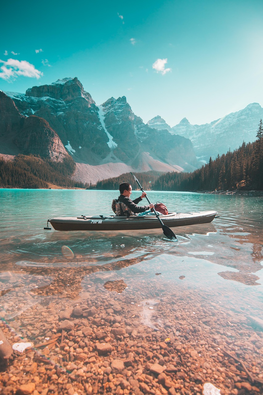Astuces et nouveautés pour voyager au Canada pendant les Fêtes en 2024