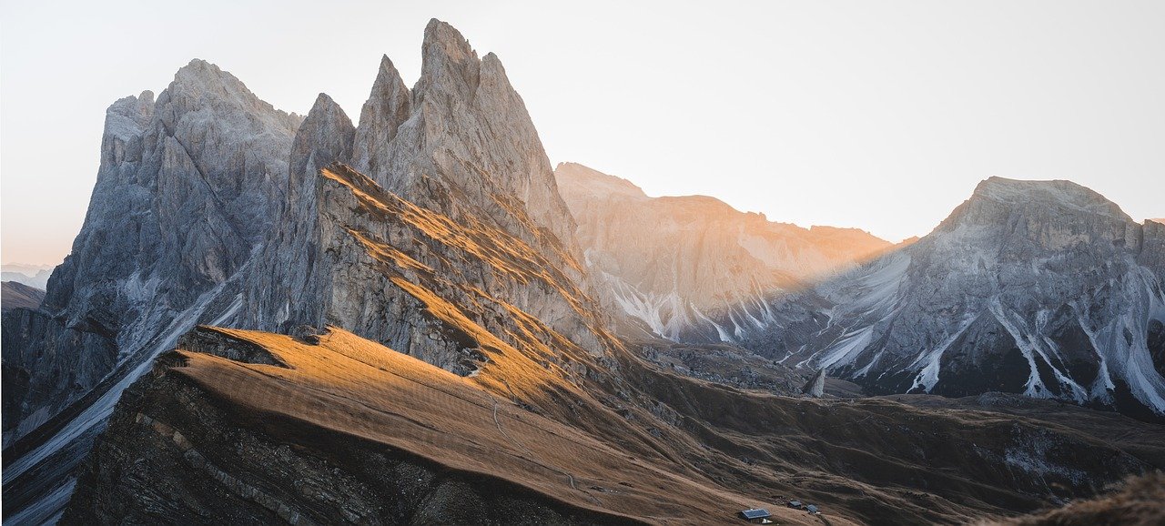 Cinq chaînes YouTube incontournables pour les passionnés de voyages