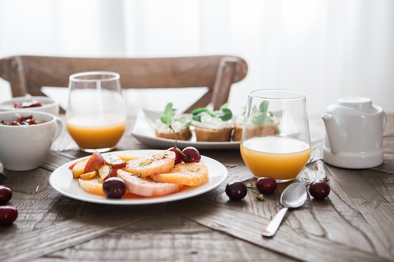 Où trouver des hébergements avec petit déjeuner inclus
