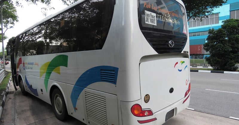 Bus touristique Prague : le guide malin pour visiter la ville
