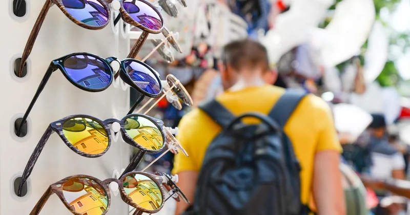 Sac à dos voyage cabine Action, Decathlon, Samsonite : quel terrain chacun joue