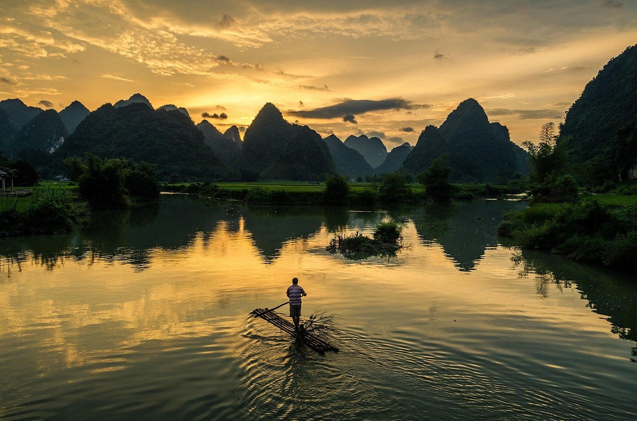 Paddle en pleine nature : explorez les lacs cachés de notre région