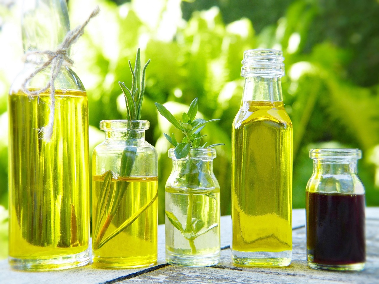 Les huiles essentielles en cuisine : usages et bienfaits