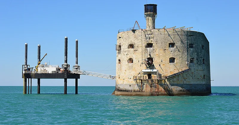 Voir le fort Boyard sans bateau : les alternatives gratuites