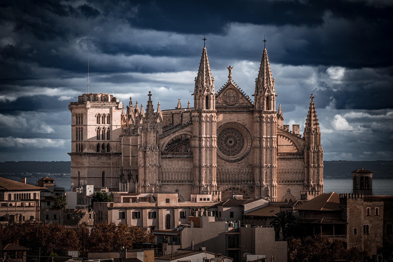 Destinations touristiques incontournables : explorez les joyaux cachés pour vos prochaines vacances