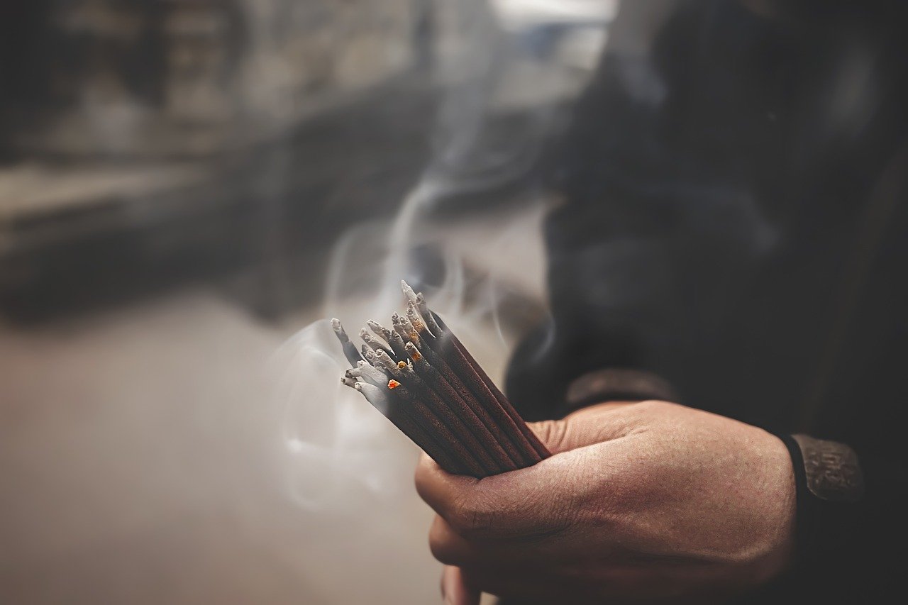Rituels saisonniers : comment les cultures célèbrent les saisons