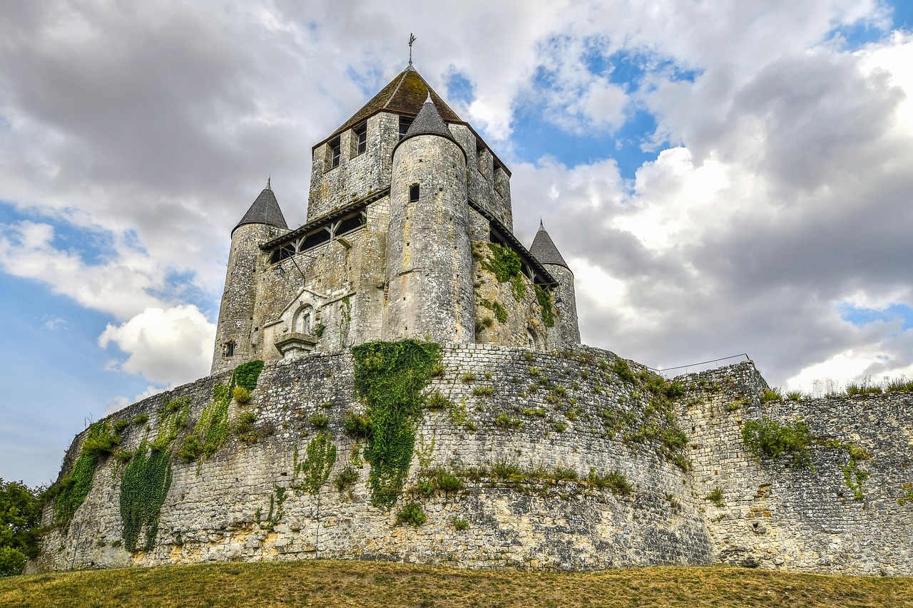 À la découverte des trésors et splendeurs de la France avec France.fr