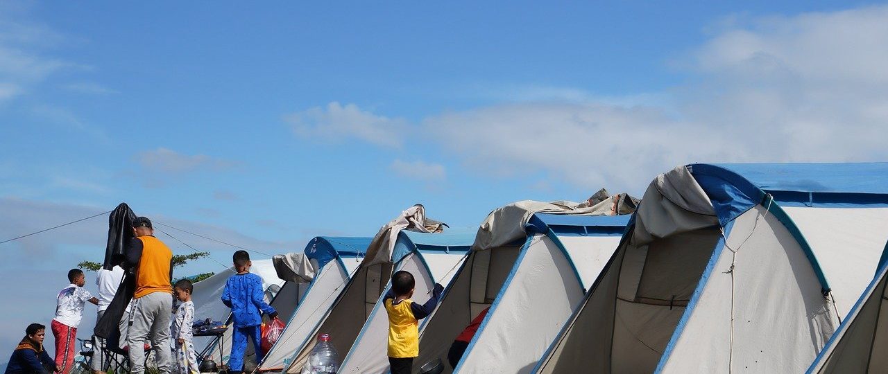 découvrez l'aventure du wild camping, une expérience immersive en pleine nature qui vous permet de vous reconnecter avec l'environnement. échappez à la routine quotidienne, établissez votre campement dans des lieux sauvages et profitez de la tranquillité des grands espaces. préparez-vous à explorer des paysages magnifiques tout en respectant la faune et la flore qui vous entourent.