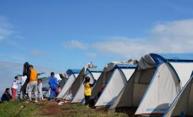 découvrez l'aventure du wild camping, une expérience immersive en pleine nature qui vous permet de vous reconnecter avec l'environnement. échappez à la routine quotidienne, établissez votre campement dans des lieux sauvages et profitez de la tranquillité des grands espaces. préparez-vous à explorer des paysages magnifiques tout en respectant la faune et la flore qui vous entourent.