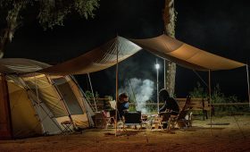 découvrez l'univers du camping : une expérience inoubliable au cœur de la nature. profitez de moments de détente, d'aventures en plein air et de rencontres authentiques en optant pour une escapade en camping. que vous soyez amateur de tentes, caravanes ou voyages en camping-car, préparez-vous à vivre des souvenirs mémorables en famille ou entre amis.