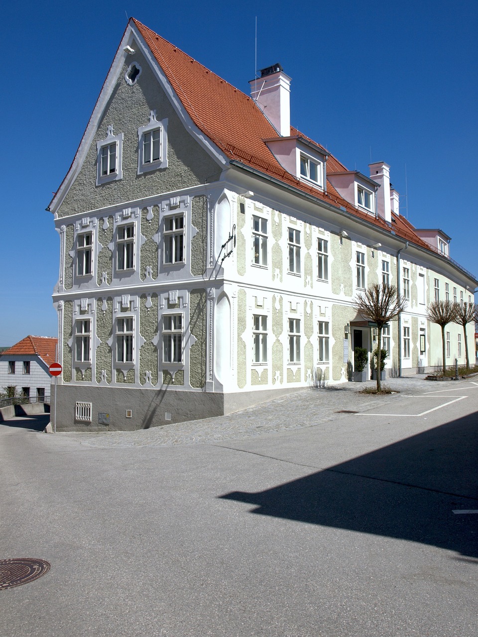 découvrez notre sélection de maisons d'hôtes accueillantes et charmantes, idéales pour un séjour inoubliable. profitez d'un service personnalisé, d'une ambiance conviviale et d'un cadre relaxant, que ce soit pour des vacances en famille ou une escapade romantique.