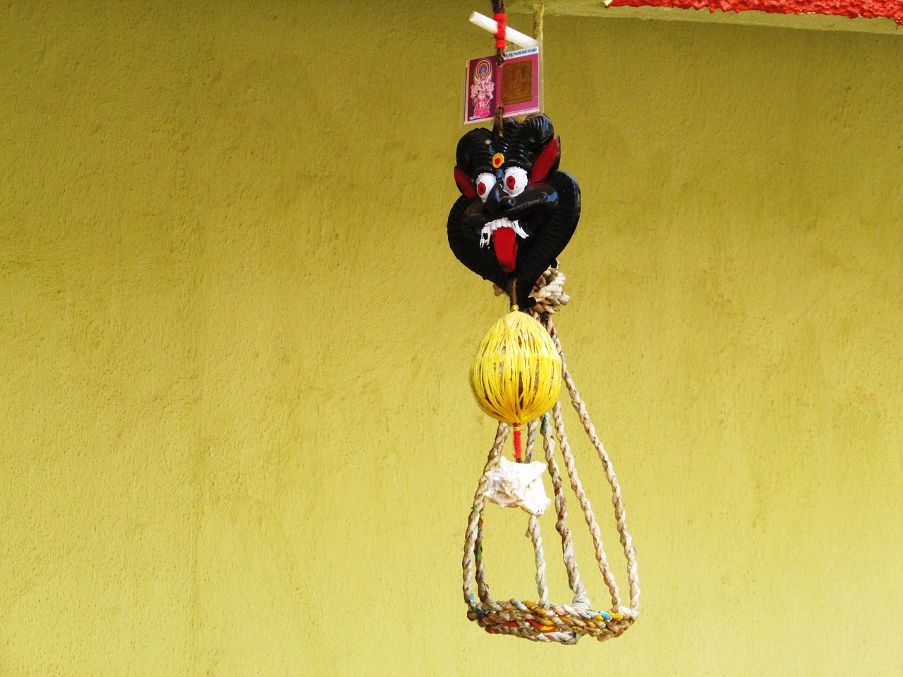 découvrez l'univers fascinant des superstitions, ces croyances et pratiques ancestrales qui influencent encore notre quotidien. plongez dans l'histoire, les origines et les différentes superstitions à travers le monde, et explorez leur impact sur notre culture et nos comportements.