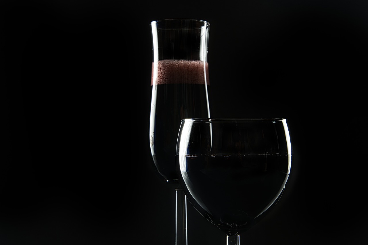découvrez l'univers fascinant du vin : des variétés, des accords mets et vins, des conseils de dégustation et bien plus encore pour les amateurs et les connaisseurs.