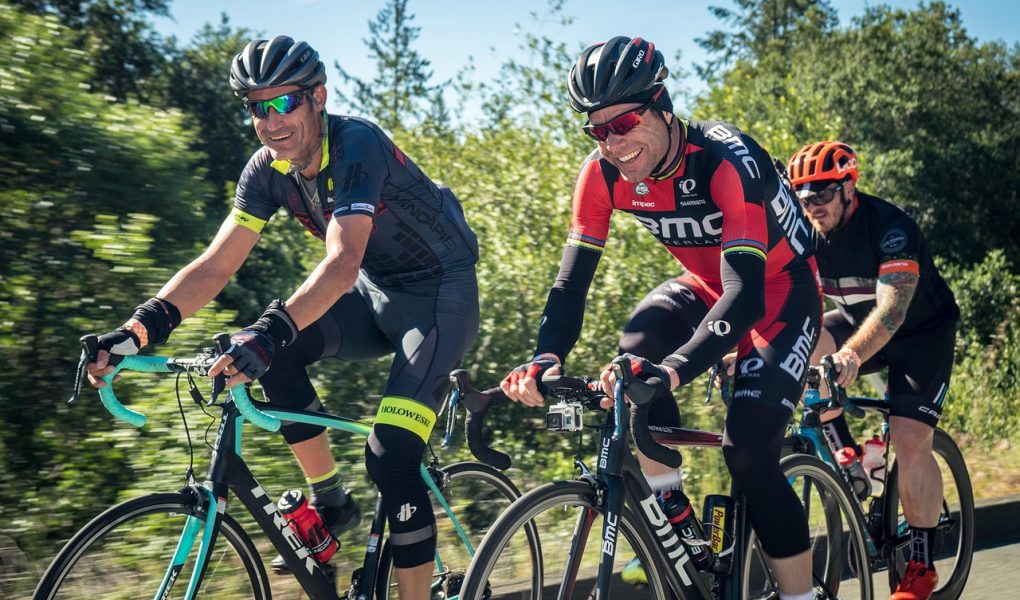 découvrez l'univers du cyclisme : conseils, itinéraires, équipements et astuces pour améliorer vos performances et profiter pleinement de vos balades à vélo.