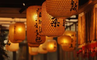 découvrez notre sélection des meilleurs restaurants offrant une expérience culinaire exceptionnelle, des plats savoureux et une ambiance conviviale. que vous recherchiez une cuisine traditionnelle ou moderne, trouvez l'endroit parfait pour vos repas en famille ou entre amis.