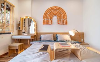 découvrez un havre de paix dans notre hôtel, où confort et élégance se rencontrent. profitez de services de qualité, d'une ambiance chaleureuse et d'un emplacement idéal pour explorer la région. réservez dès maintenant pour vivre une expérience inoubliable!