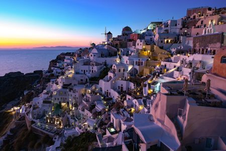 découvrez l'univers du luxe où l'élégance et l'exclusivité se rencontrent. explorez des produits haut de gamme, des expériences uniques et un art de vivre raffiné qui vous transportera dans un monde de sophistication.