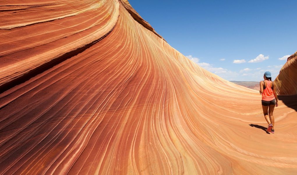 découvrez l'aventure du hiking : explorez des paysages à couper le souffle, respirez l'air frais de la nature et vivez des moments inoubliables sur les sentiers. parfait pour les amateurs de plein air à la recherche de nouveaux défis.