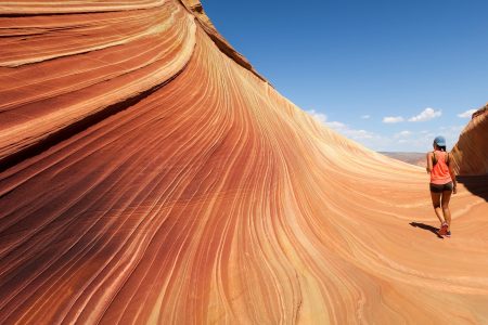 découvrez l'aventure du hiking : explorez des paysages à couper le souffle, respirez l'air frais de la nature et vivez des moments inoubliables sur les sentiers. parfait pour les amateurs de plein air à la recherche de nouveaux défis.