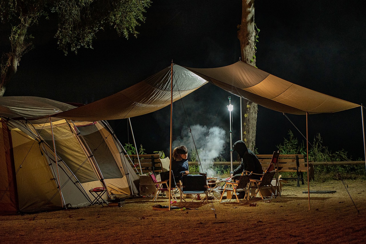 découvrez notre guide complet sur le camping : conseils pratiques, meilleurs lieux, astuces pour camper en pleine nature et profiter pleinement de vos vacances en plein air. que vous soyez novice ou expérimenté, plongez dans l'aventure du camping !