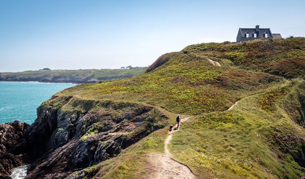 découvrez l'aventure ultime avec notre guide sur le trekking. explorez des paysages à couper le souffle, des sentiers variés et des conseils pratiques pour vivre une expérience inoubliable en pleine nature. préparez-vous à vous dépasser et à créer des souvenirs durables.