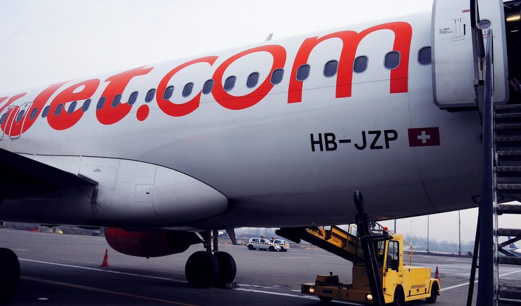 découvrez easyjet, la compagnie aérienne low-cost qui facilite vos voyages en europe. profitez de vols abordables, d'un service de qualité et d'une réservation simplifiée pour explorer de nouvelles destinations sans vous ruiner.