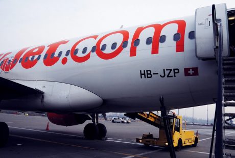 découvrez easyjet, la compagnie aérienne low-cost qui facilite vos voyages en europe. profitez de vols abordables, d'un service de qualité et d'une réservation simplifiée pour explorer de nouvelles destinations sans vous ruiner.