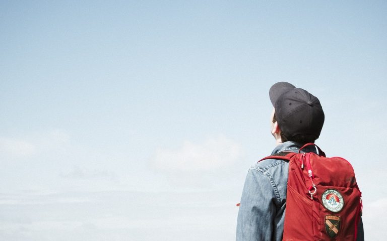 découvrez notre sélection de sacs à dos de voyage alliant confort et style. parfaits pour vos aventures, ces sacs offrent un espace de rangement optimal et des fonctionnalités pratiques pour faciliter tous vos déplacements.