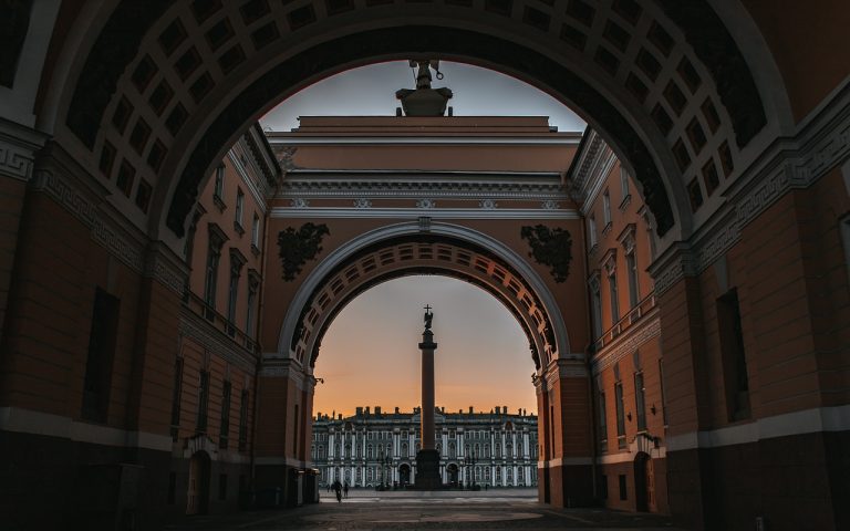 découvrez le monde du tourisme : des destinations exotiques aux conseils pour des voyages inoubliables. explorez les cultures locales, savourez la gastronomie et laissez-vous inspirer par nos guides pour profiter au maximum de vos vacances.