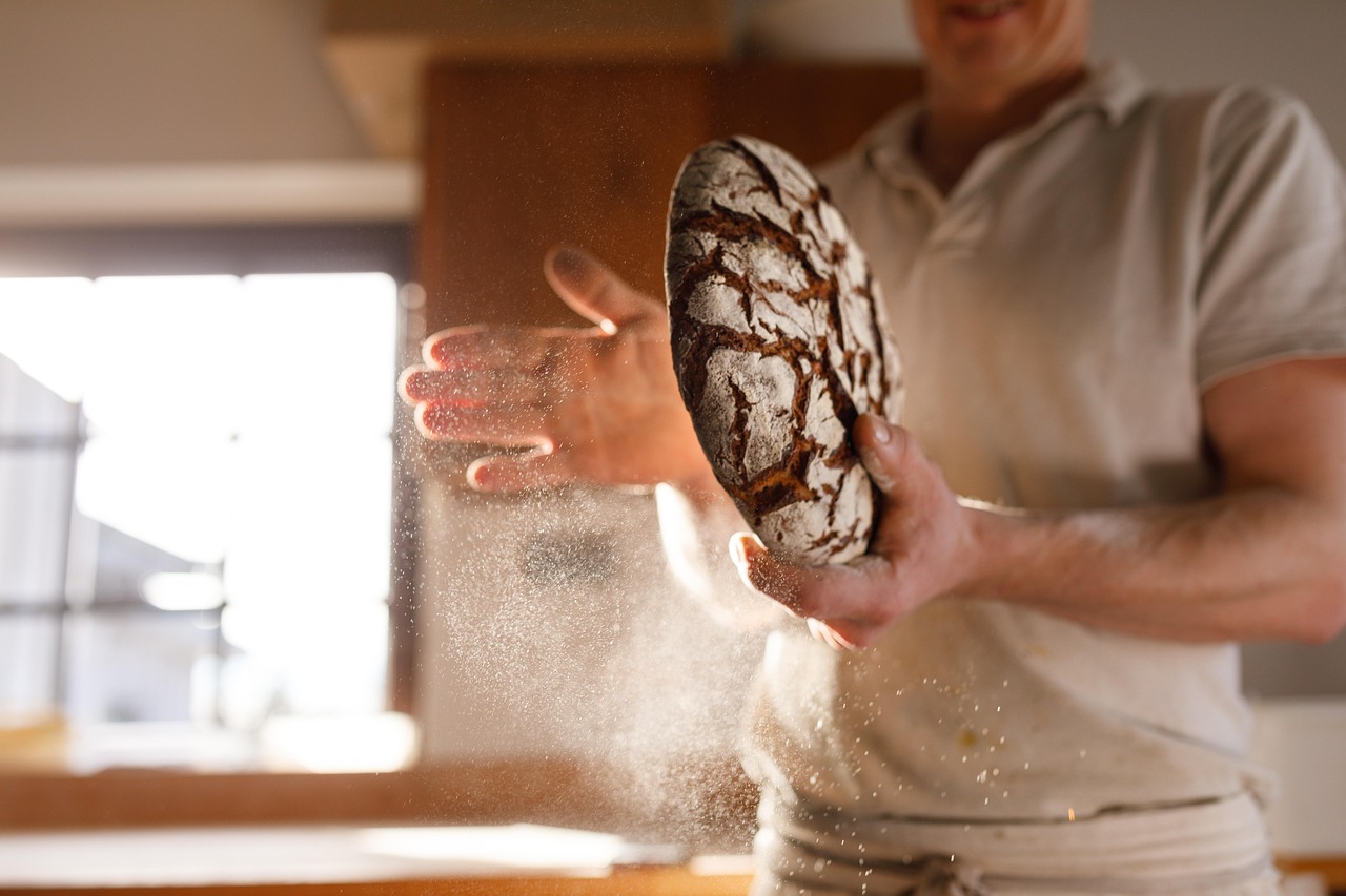 découvrez l'art des boulangeries artisanales, où le savoir-faire traditionnel rencontre des ingrédients de qualité pour créer des pains, pâtisseries et viennoiseries savoureux et authentiques. un voyage gourmand au cœur de la passion du métier !