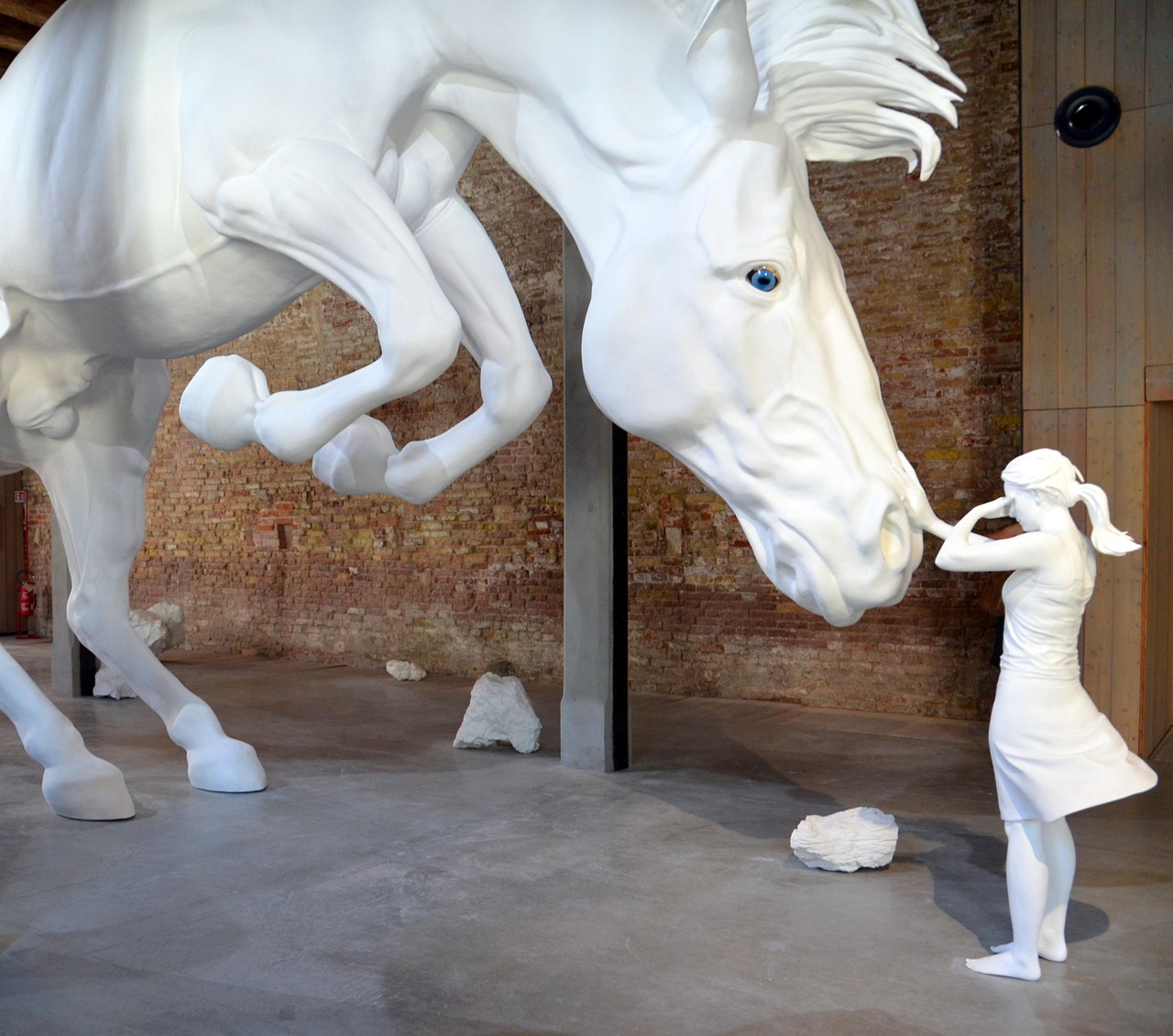 découvrez la biennale, un événement artistique incontournable qui met en avant les talents contemporains à travers des expositions innovantes et des performances captivantes. plongez dans l'univers de l'art et de la culture pendant cet événement unique.